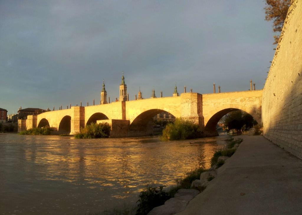Апартаменти Mirador Del Ebro Сарагоса Екстер'єр фото