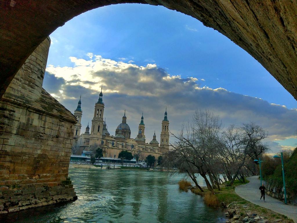 Апартаменти Mirador Del Ebro Сарагоса Екстер'єр фото